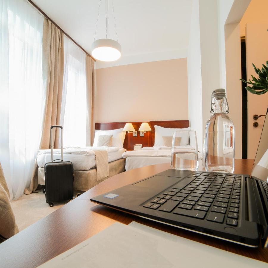 Hotel Kozak ブルノ エクステリア 写真