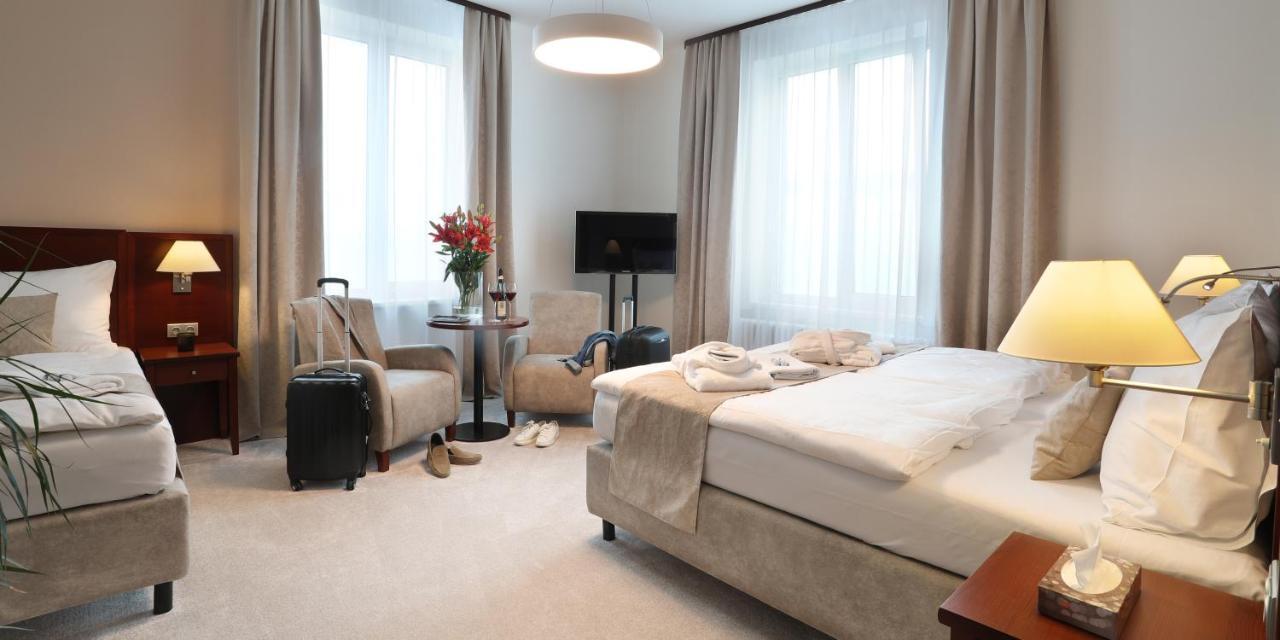 Hotel Kozak ブルノ エクステリア 写真