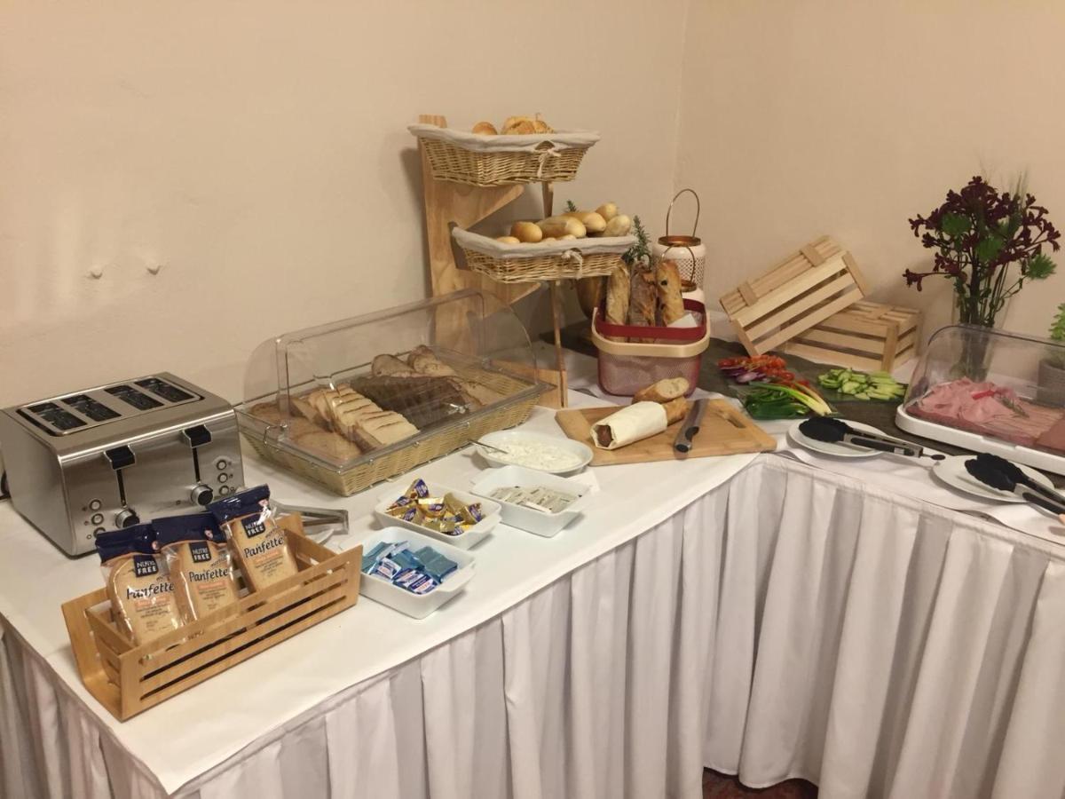 Hotel Kozak ブルノ エクステリア 写真